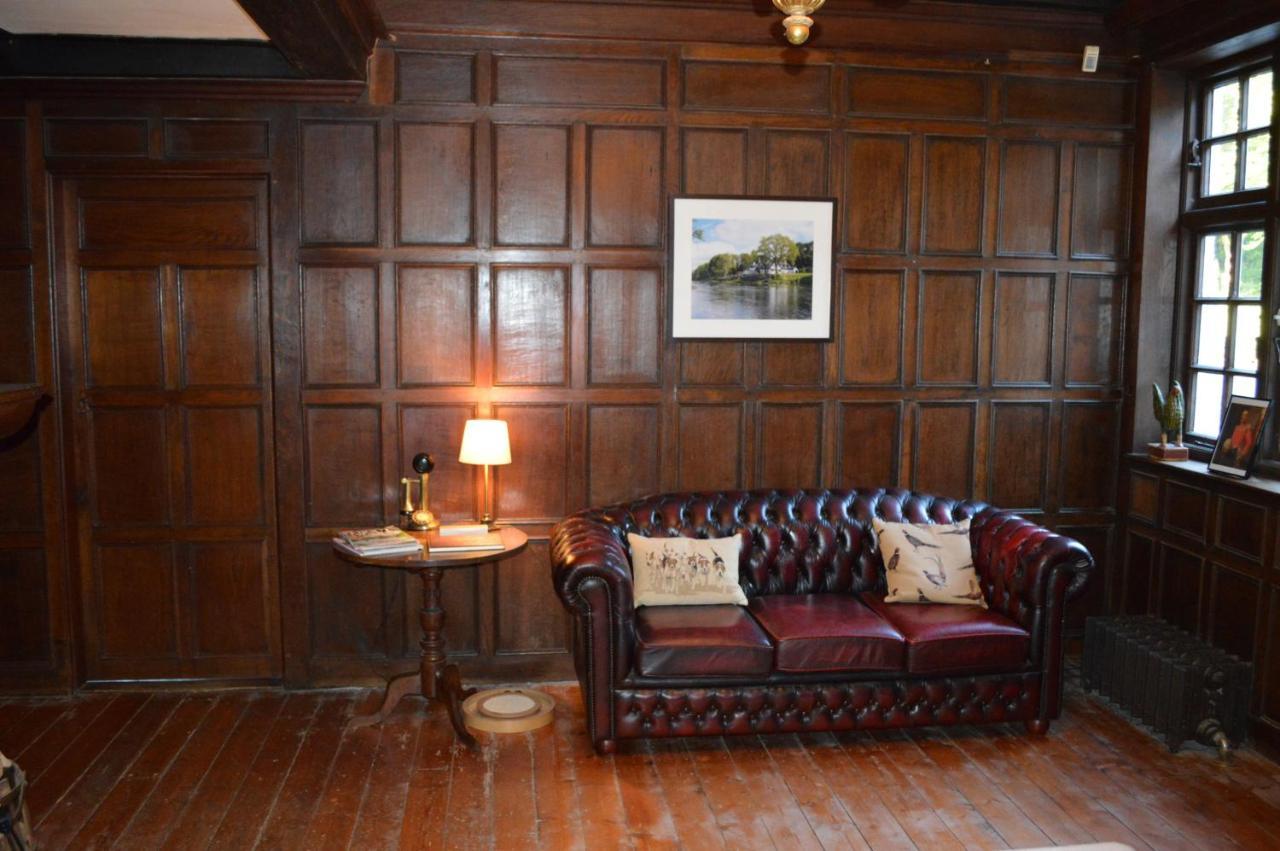 Pwll-Y-Faedda Bed & Breakfast 빌스웰즈 외부 사진